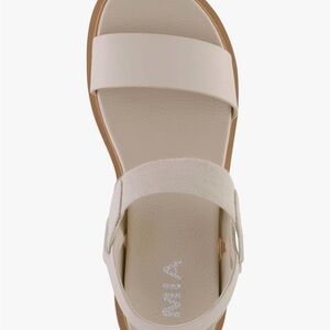 Women's Cream Sandals Size 9